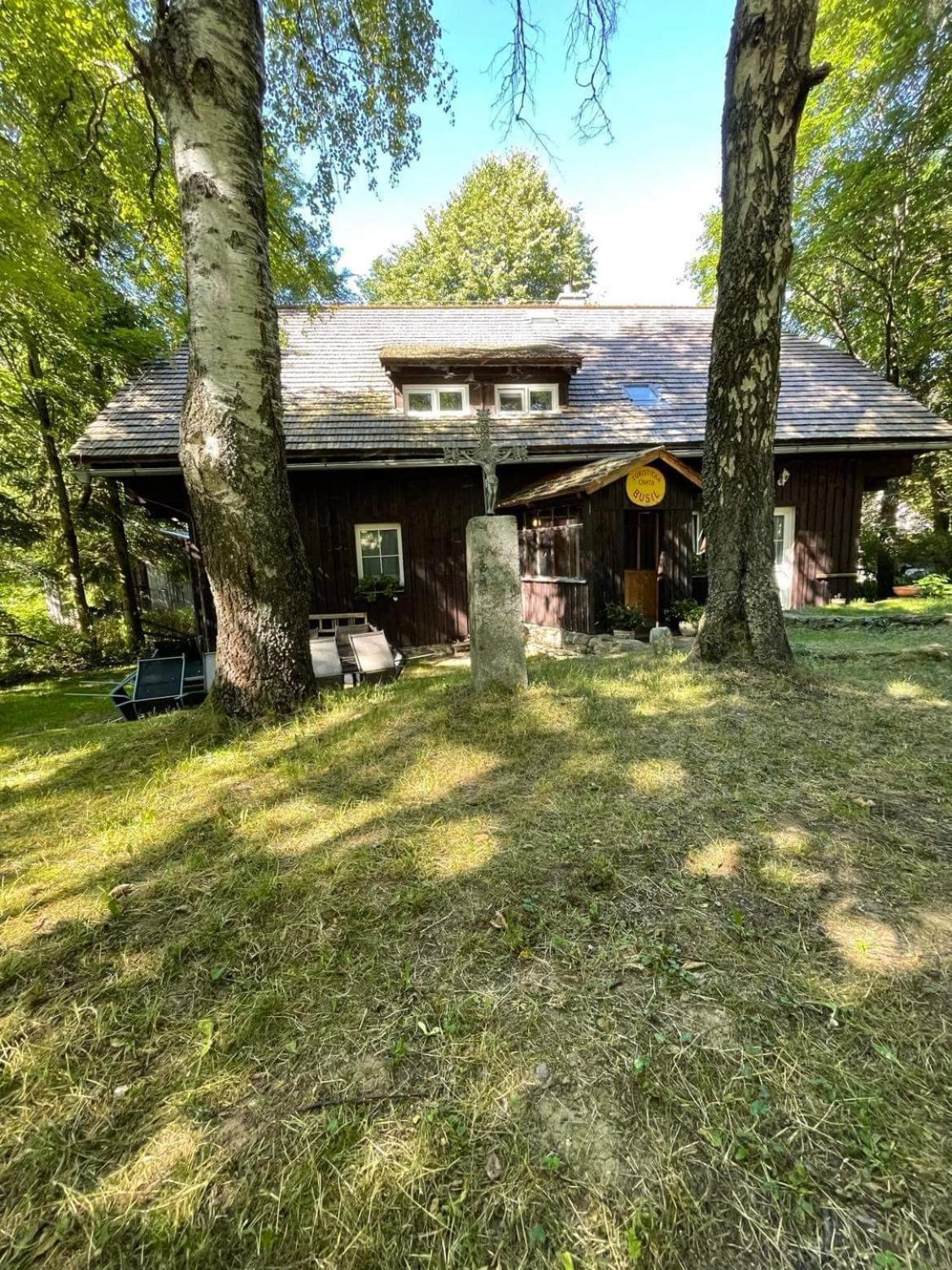 Busil V Pekelskem Udoli Villa Hartmanice  Exterior photo